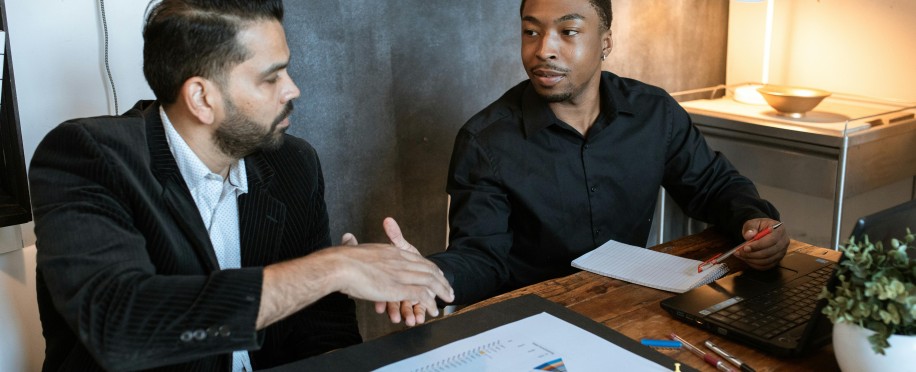 Quiet Cutting vs. Quiet Quitting: What’s Really Going on at Work?