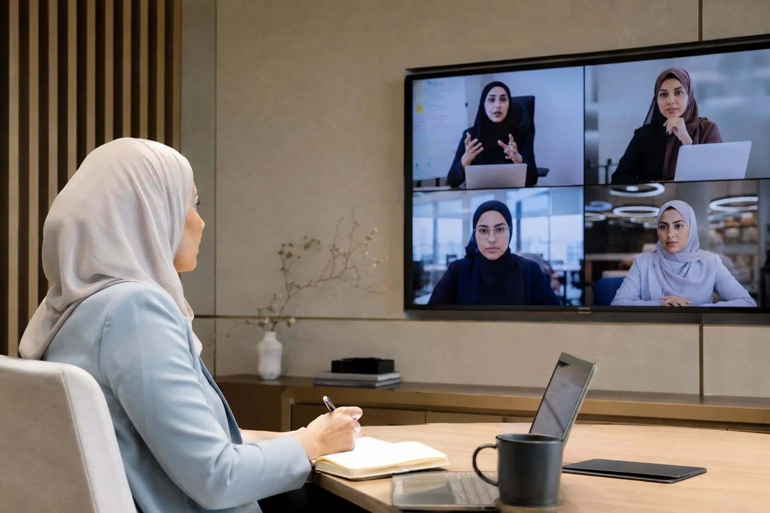 Breaking the Glass Ceiling: Strategic Leadership for GCC Women in 2026
