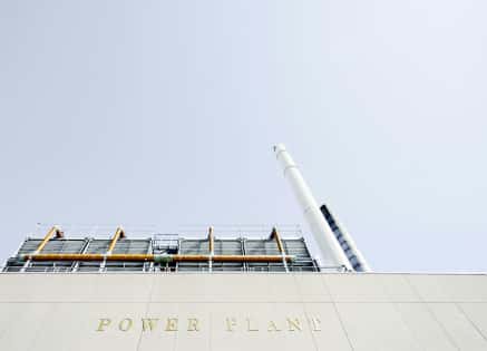 Renewable Energy Jobs: The Path to Success Starts with Training