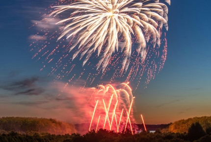 Perseids Illuminate August Skies